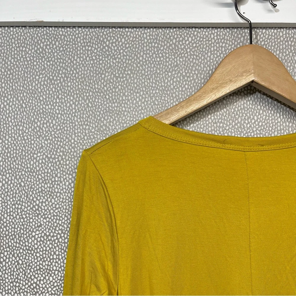 🆕 M Betsy’s Boutique Shop Long Sleeve Tee NWOT